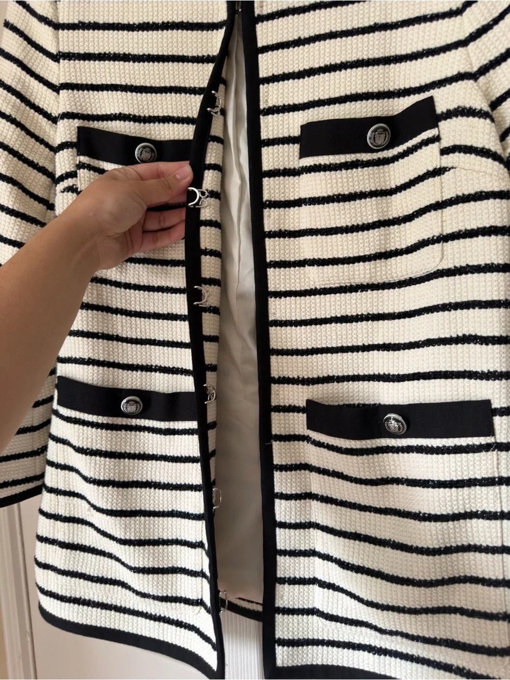 Veronica Beard Black & White Striped Collarless‎ Tweed Jacket